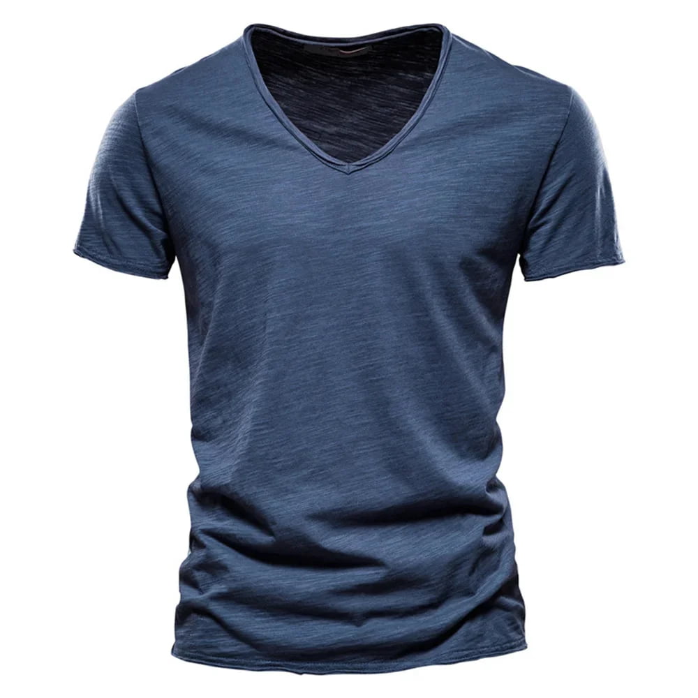Camiseta masculina manga curta azul marinho, gola V slim em algodão – estilo casual
