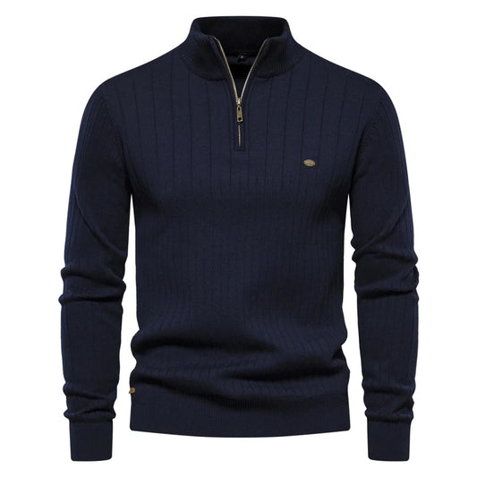 Suéter masculino azul marinho com gola alta e zíper – tricô canelado com textura vertical