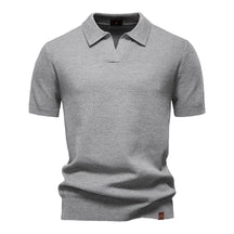 Camisa Polo Masculina com Gola Aberta - Textura Minimalista