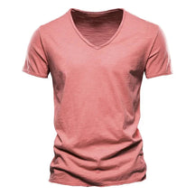 Camiseta masculina manga curta vermelha, gola V slim em algodão – estilo casual
