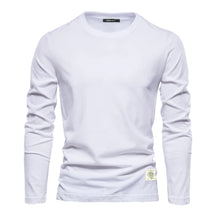 Camiseta masculina de manga longa na cor branca com modelagem básica