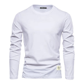 Camiseta masculina de manga longa na cor branca com modelagem básica
