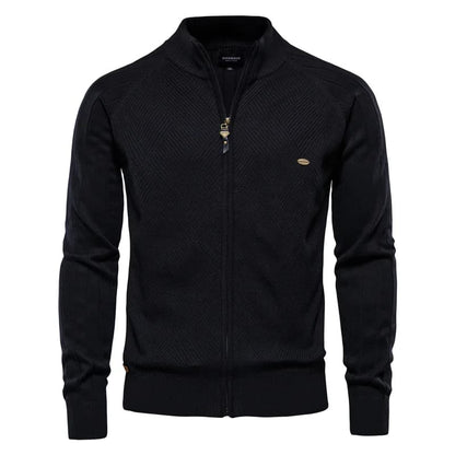 Cardigan masculino preto de tricô com gola alta e zíper