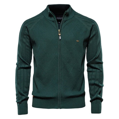 Cardigan masculino verde de tricô com gola alta e zíper