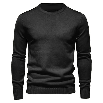 Pulôver masculino preto de tricô com gola redonda