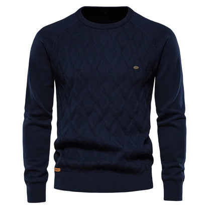 Suéter masculino azul marinho com gola redonda e textura em losangos – algodão tricotado casual clássico
