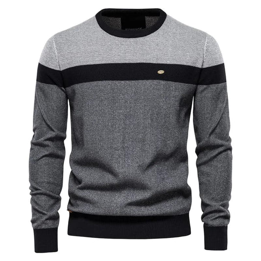 Suéter masculino tricolor cinza com listras horizontais e gola redonda, estilo casual